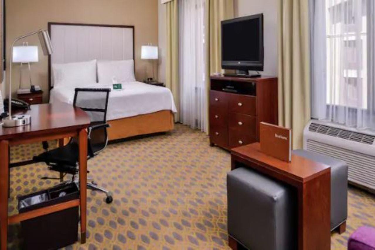 โฮมวู้ด สวีทส์ แจ็คสันวิลล์ เซาธ์แบงค์ Hotel แจ็กสันวิลล์ ภายนอก รูปภาพ