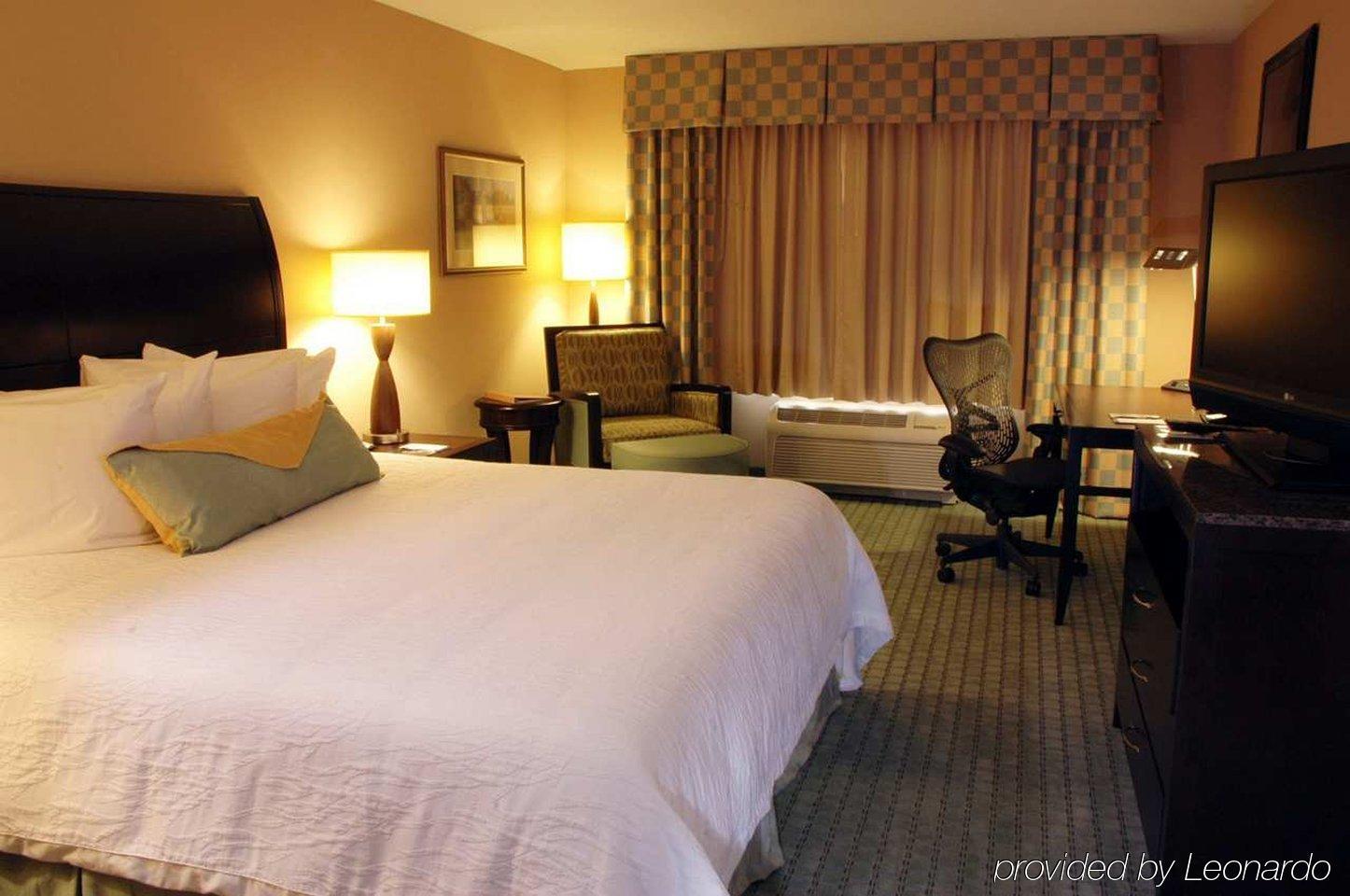 โฮมวู้ด สวีทส์ แจ็คสันวิลล์ เซาธ์แบงค์ Hotel แจ็กสันวิลล์ ภายนอก รูปภาพ