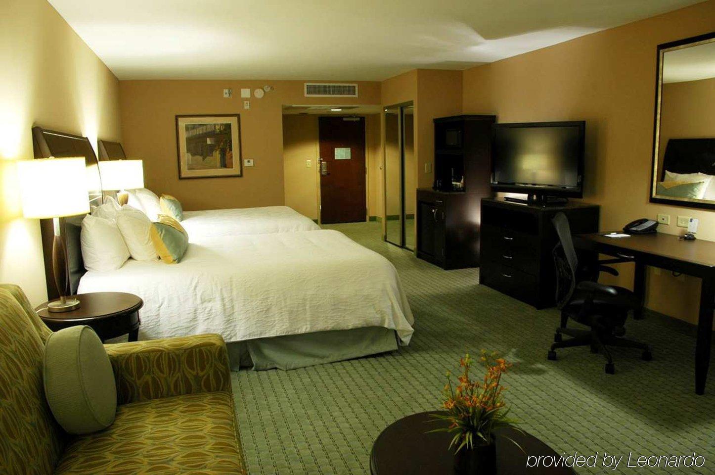โฮมวู้ด สวีทส์ แจ็คสันวิลล์ เซาธ์แบงค์ Hotel แจ็กสันวิลล์ ภายนอก รูปภาพ